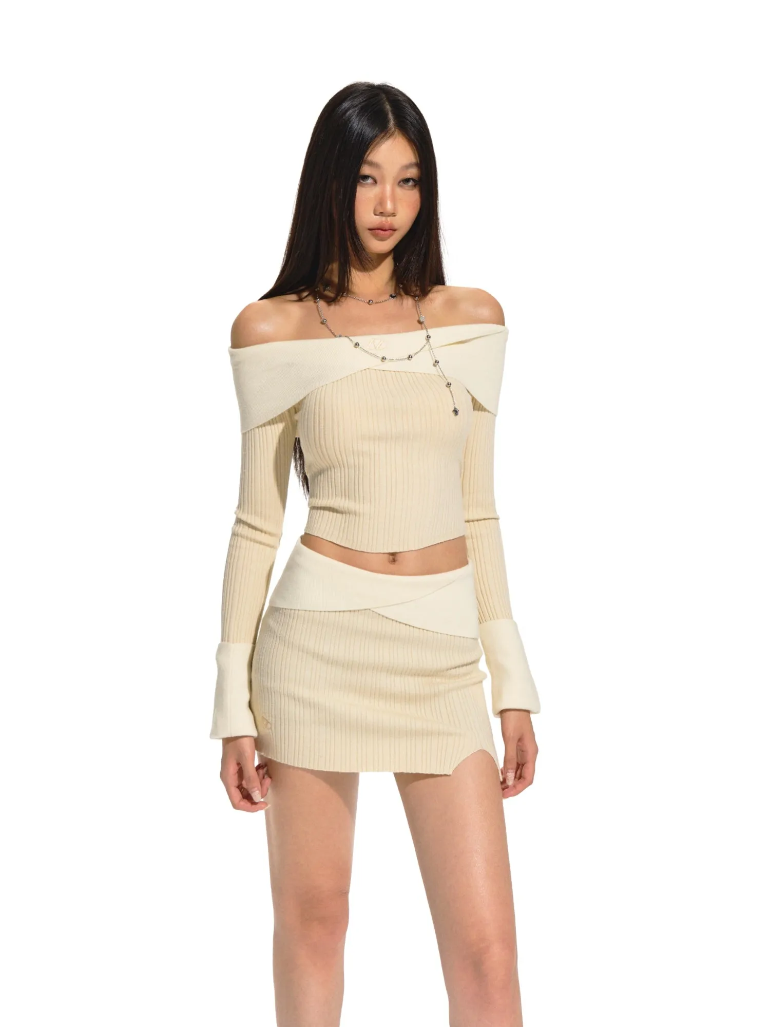 Assorted Colors Set Beige Knit Top