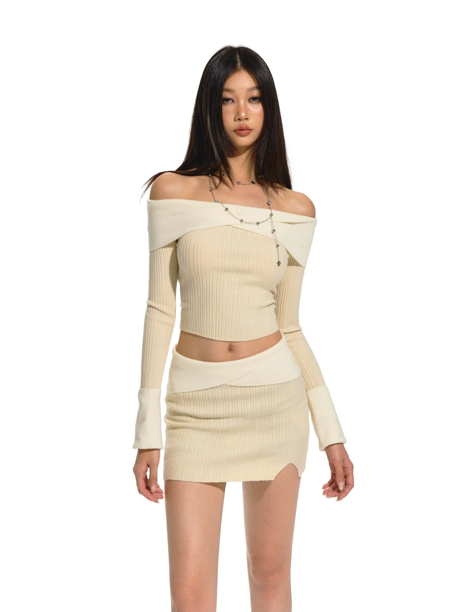 Assorted Colors Set Beige Knit Top