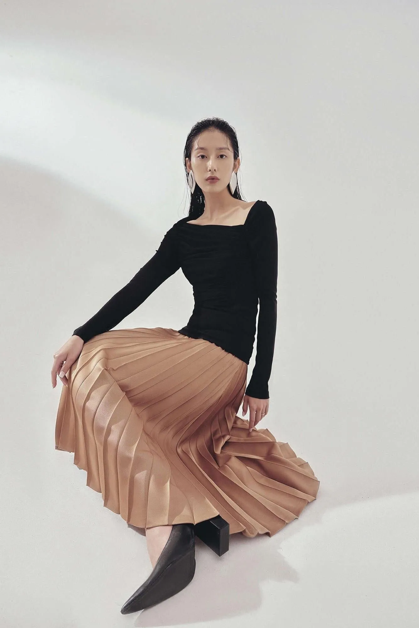 Long midi pleated assymetric pleated skirt - Topaz