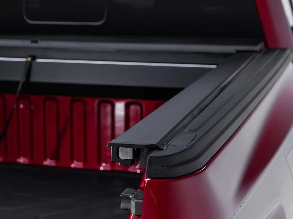 Roll-N-Lock Tonneau Cover Ford F250 / F350 Super Duty (2017-2022) A-Series Retractable - 8'2" Bed